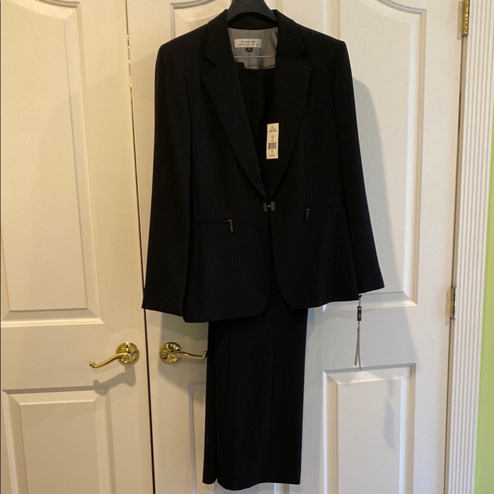 Tahari ASL Black Suit Classic Design Formal Attire